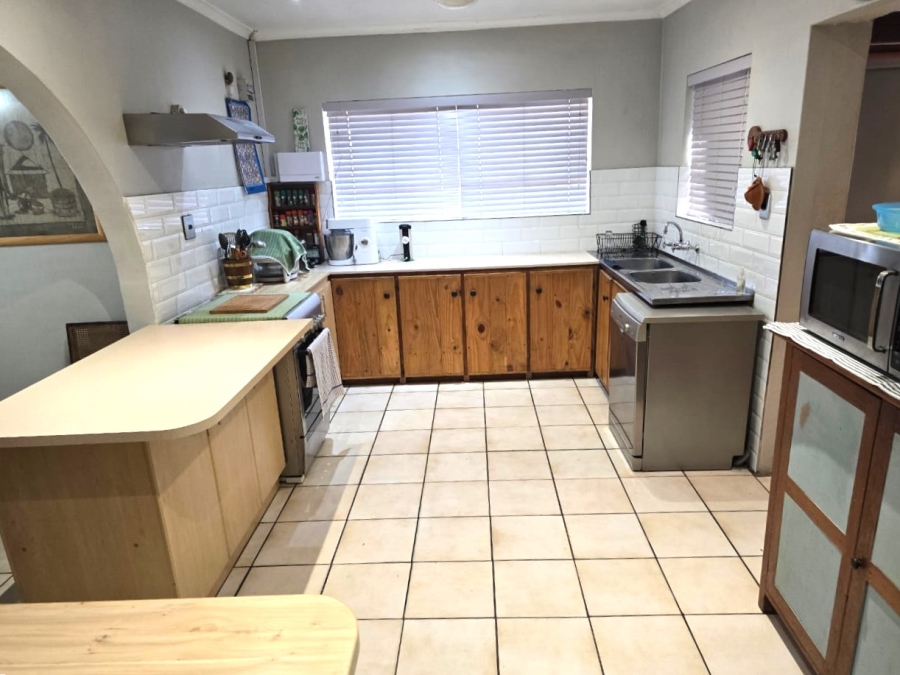 3 Bedroom Property for Sale in Denneburg Western Cape